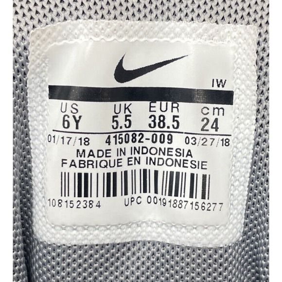 Nike Kids Sneakers in Gray and Blue - Picture 12 of 15